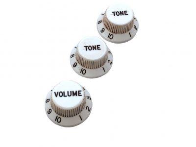 ST 50's Style White Relic Knob Set